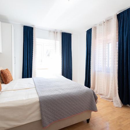 Guesthouse Rebecca Makarska Exterior photo